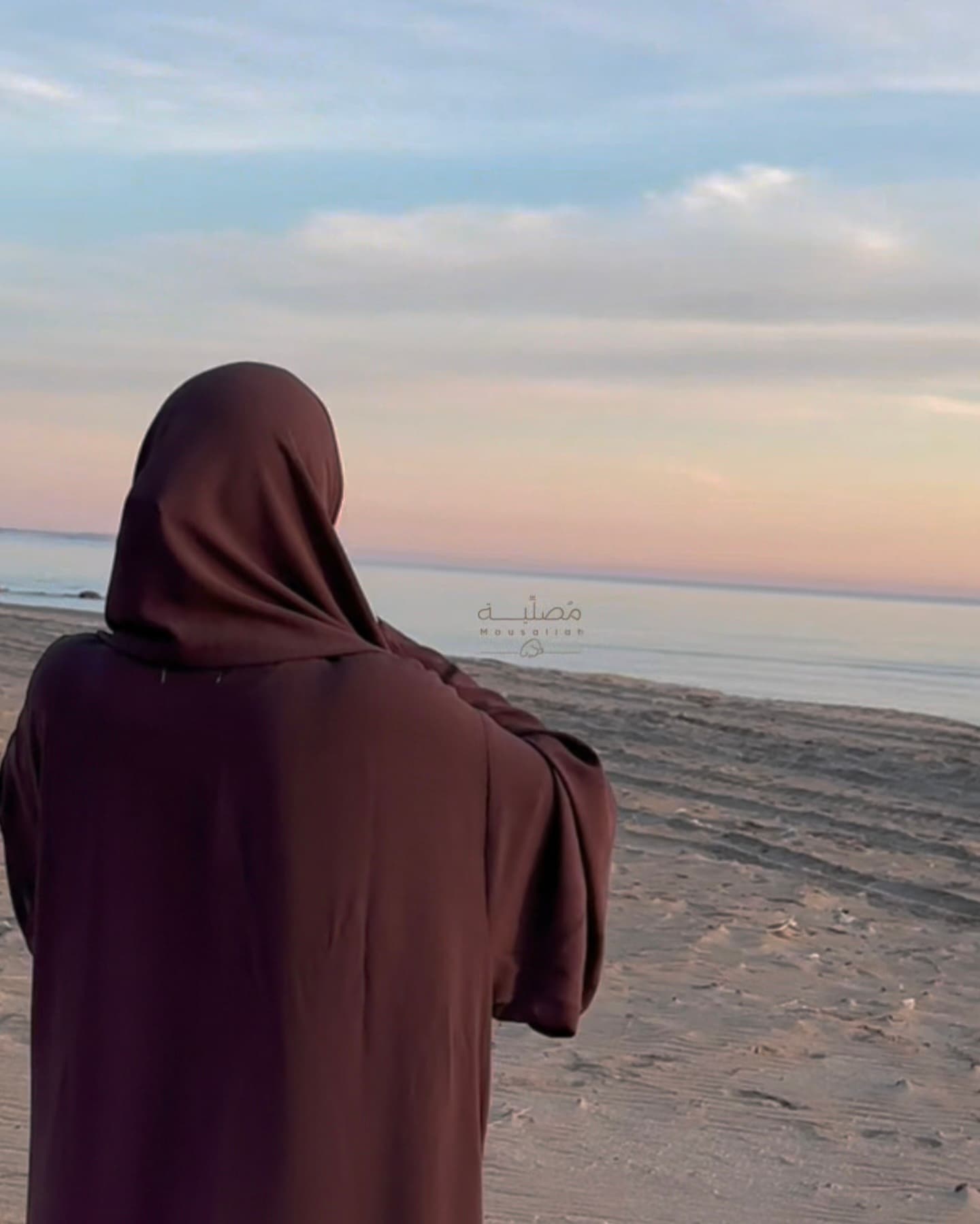 مُصليّة cy ( بنفسجي قاتم )   